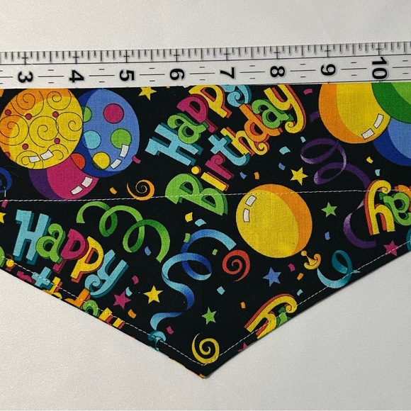 Handmade Pet Birthday Critter Cape - Picture 3 of 7